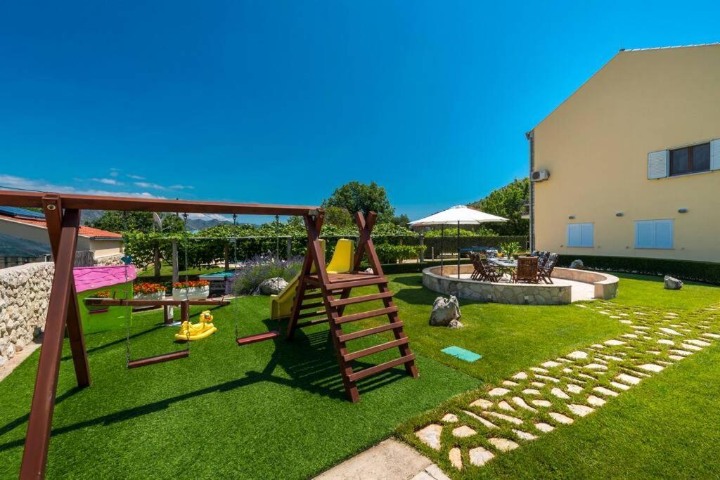 Vila Vergatum-Privacy,Gym,Billiards,Table Tennis Donji Brgat Exteriér fotografie